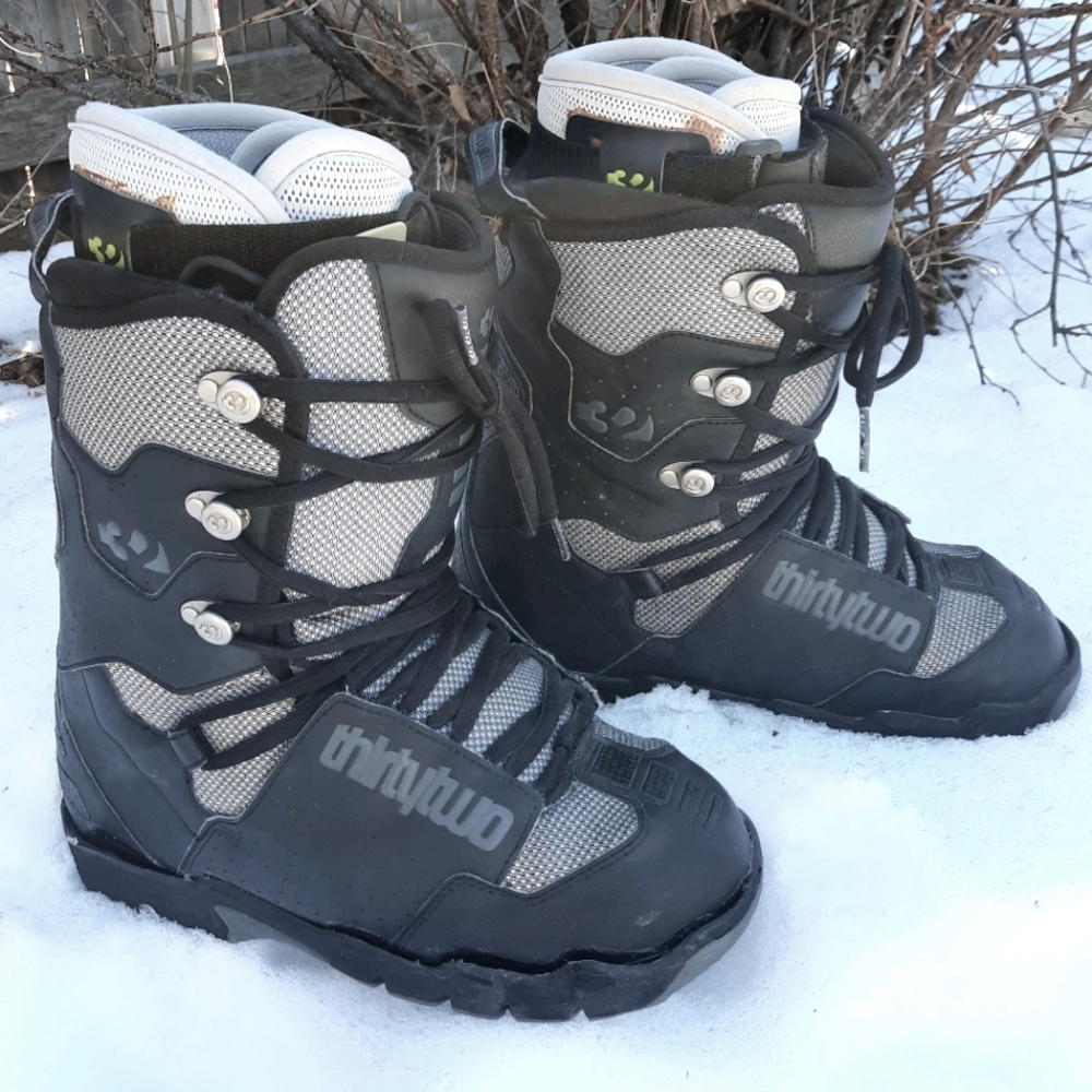 Thirty Two Lashed Snowboard Boots
